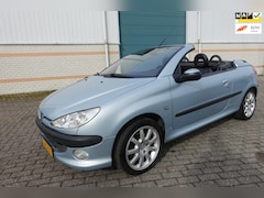 Peugeot 206 CC - 2.0-16V CABRIO - diestriebutieriem recent verv. - nieuwe apk