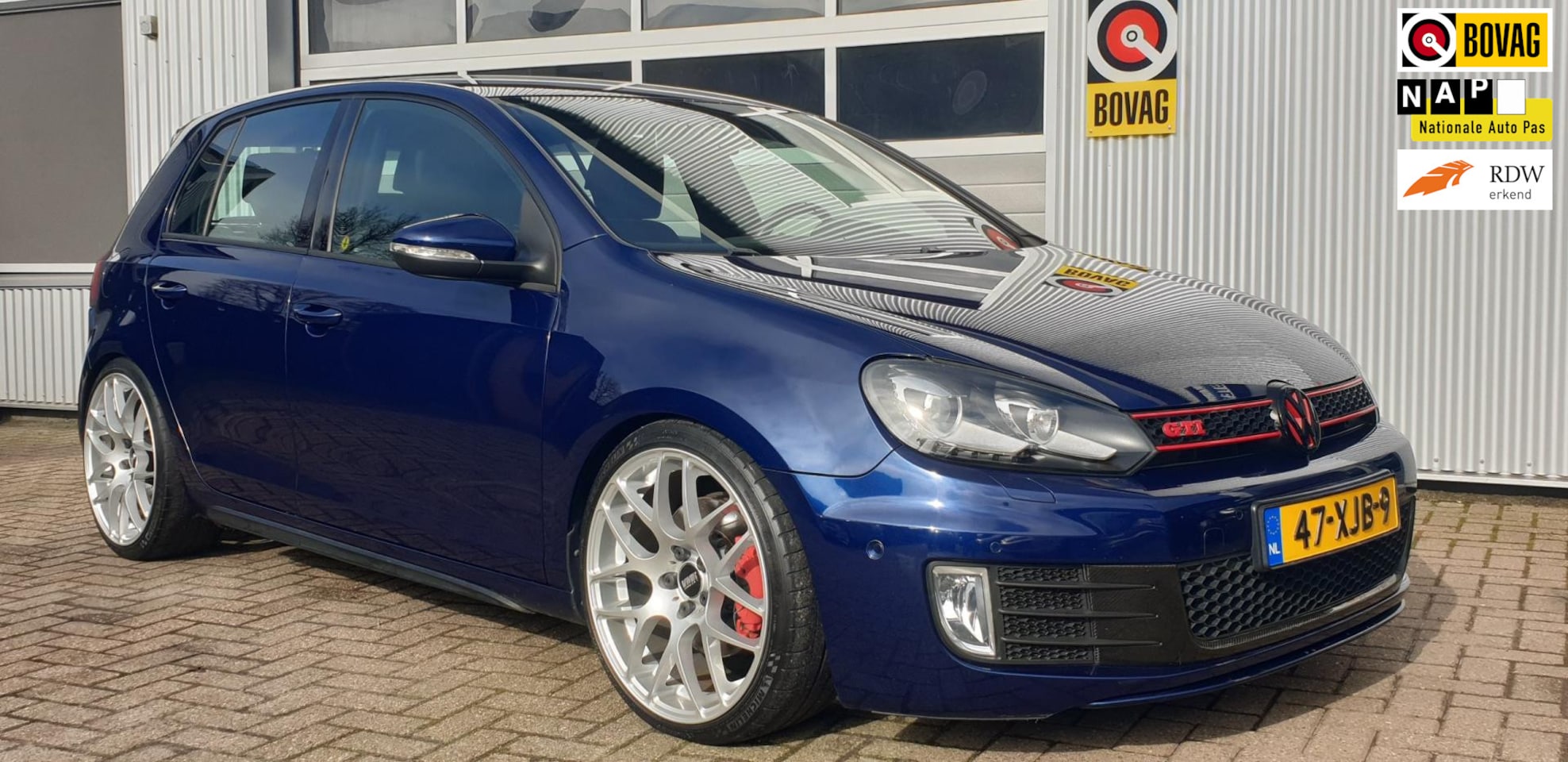 Volkswagen Golf - 2.0 GTI DSG Xenon 1e eigenaar 315PK Akrapovic - AutoWereld.nl