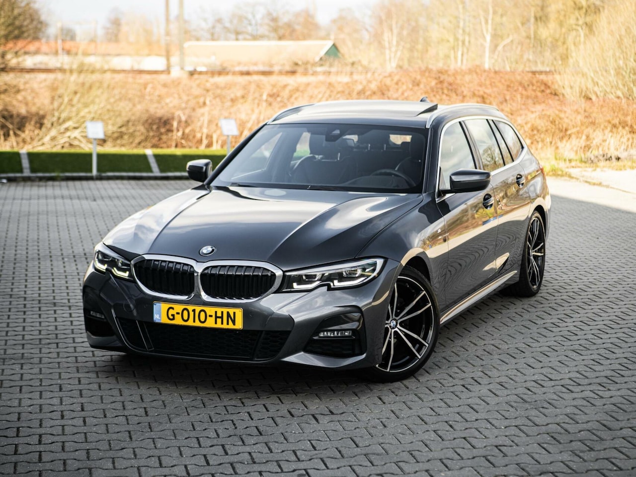 BMW 3-serie Touring - 320d 191PK Aut M-Sport Panoramadak Leder HUD - AutoWereld.nl