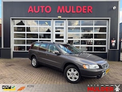 Volvo XC70 - 2.4 D5 KINETIC . AUTOMAAT / TREKHAAK / CRUISECONTR. / AIRCO