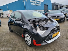 Toyota Aygo - 1.0 VVT-i x-clusiv