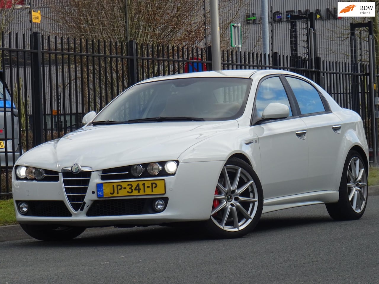 Alfa Romeo 159 - 3.2 JTS Q4 Q-tronic TI CARPLAY/ANDROID/MEMORY - AutoWereld.nl