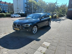 BMW 1-serie - 116d 2.0 Twin Turbo Business+ Black Edition