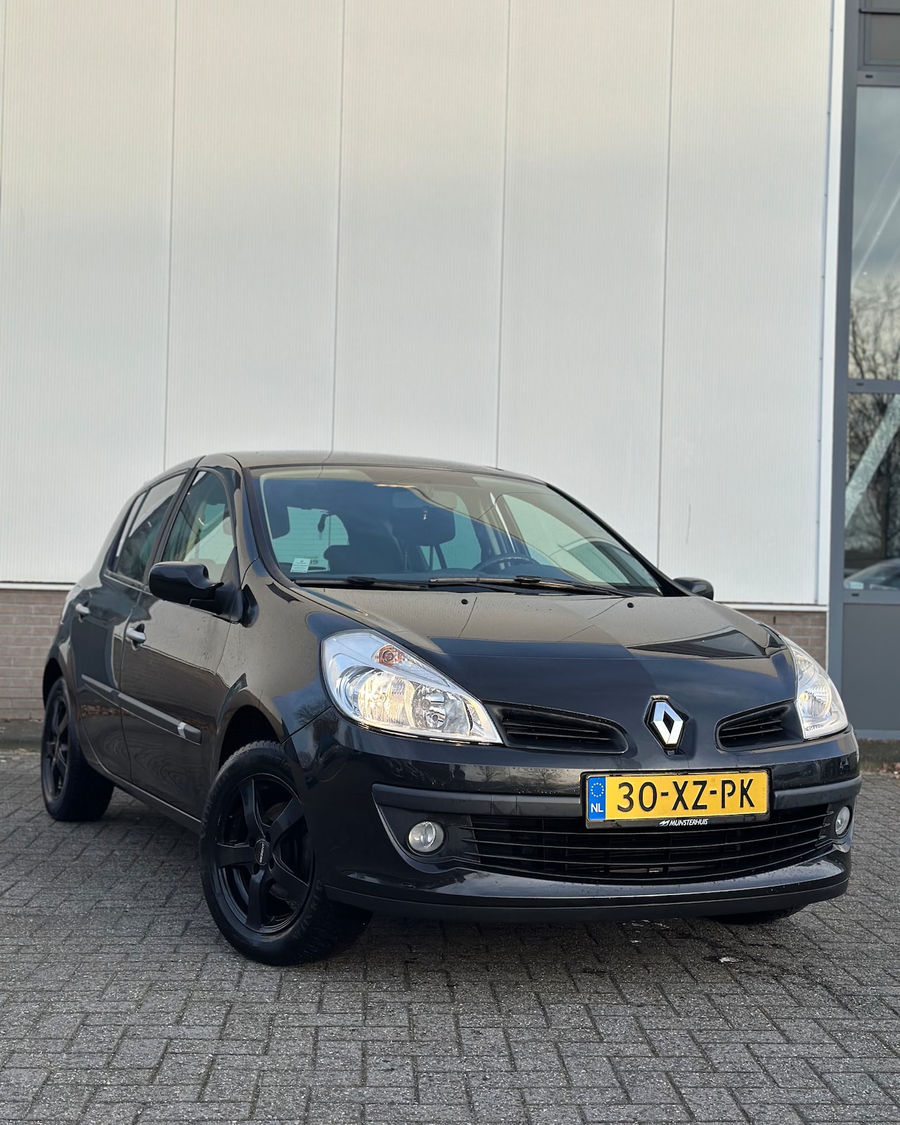 Renault Clio - 1.2-16V Dynamique - AutoWereld.nl