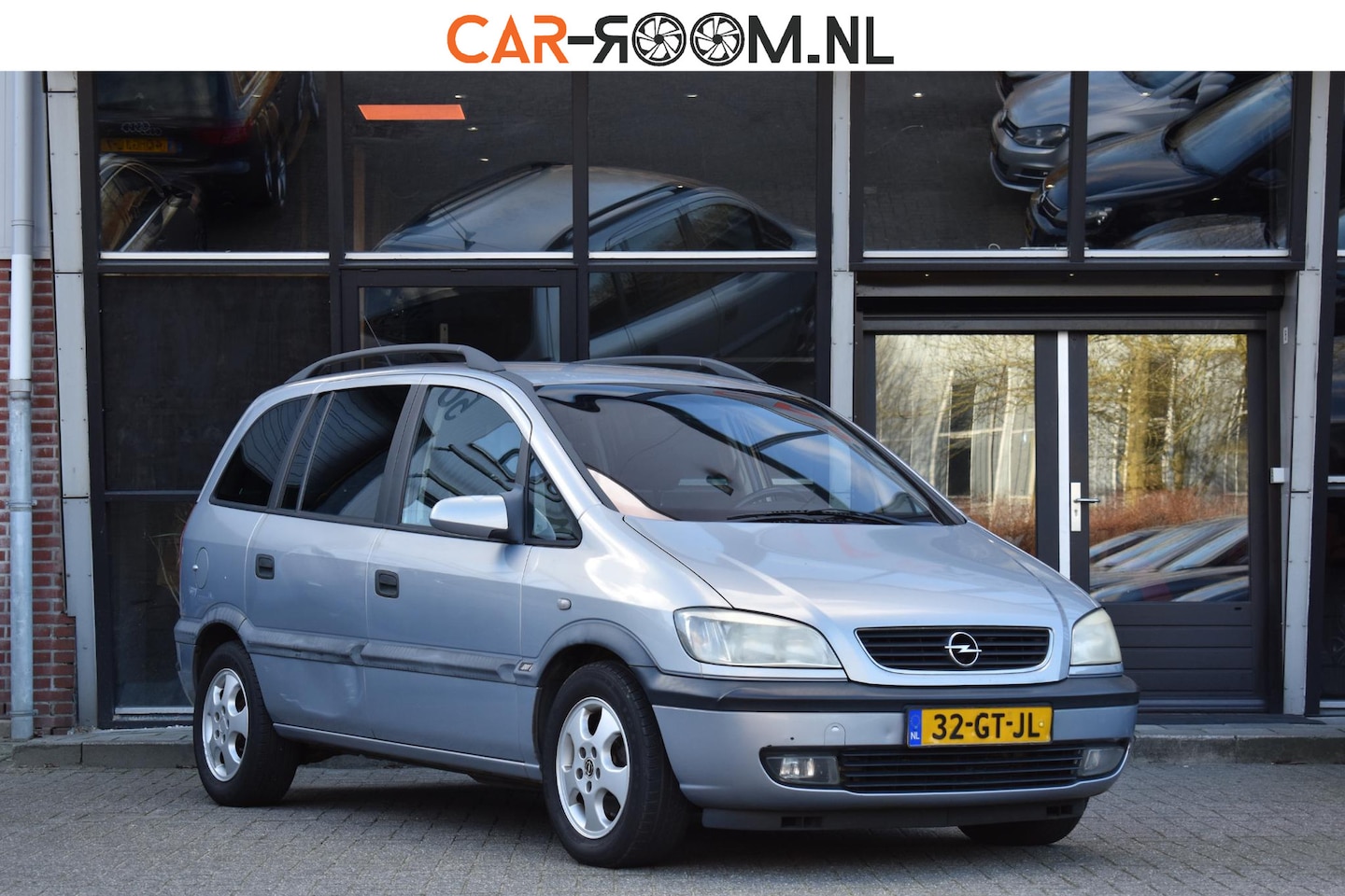 Opel Zafira - 2.2-16V Elegance 7 Pers Automaat Airco 7P - AutoWereld.nl