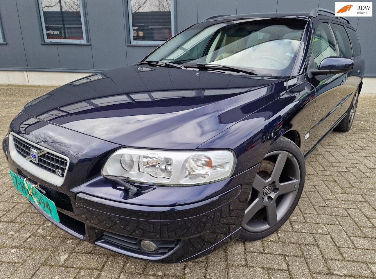 Volvo V70 - 2.5 R 2.5 R, netto € 14.500, full option, bijtel vriendelijk! - AutoWereld.nl