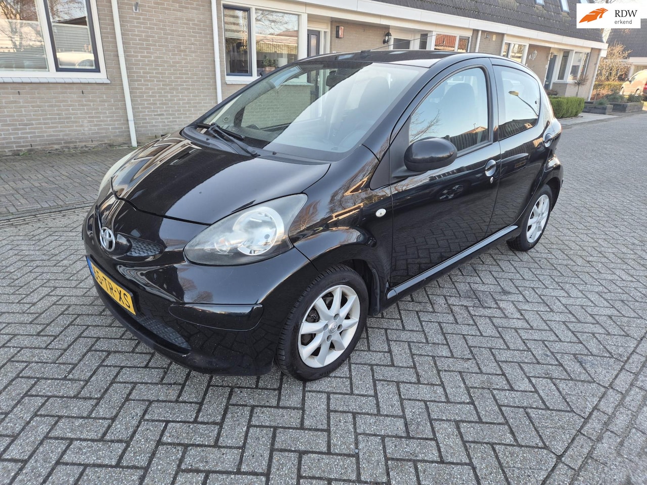 Toyota Aygo - 1.0-12V + airco *5deurs* - AutoWereld.nl