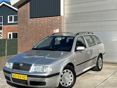 Skoda Octavia Combi - 1.8 T Démarrage NIEUWE APK