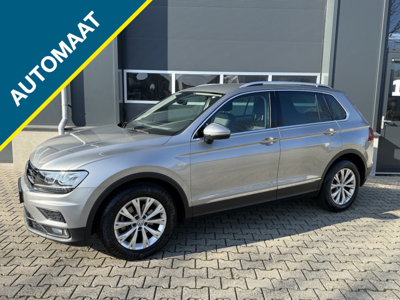 Volkswagen Tiguan - 1.5 TSI ACT CL Bns inkl. BTW BPM - AutoWereld.nl