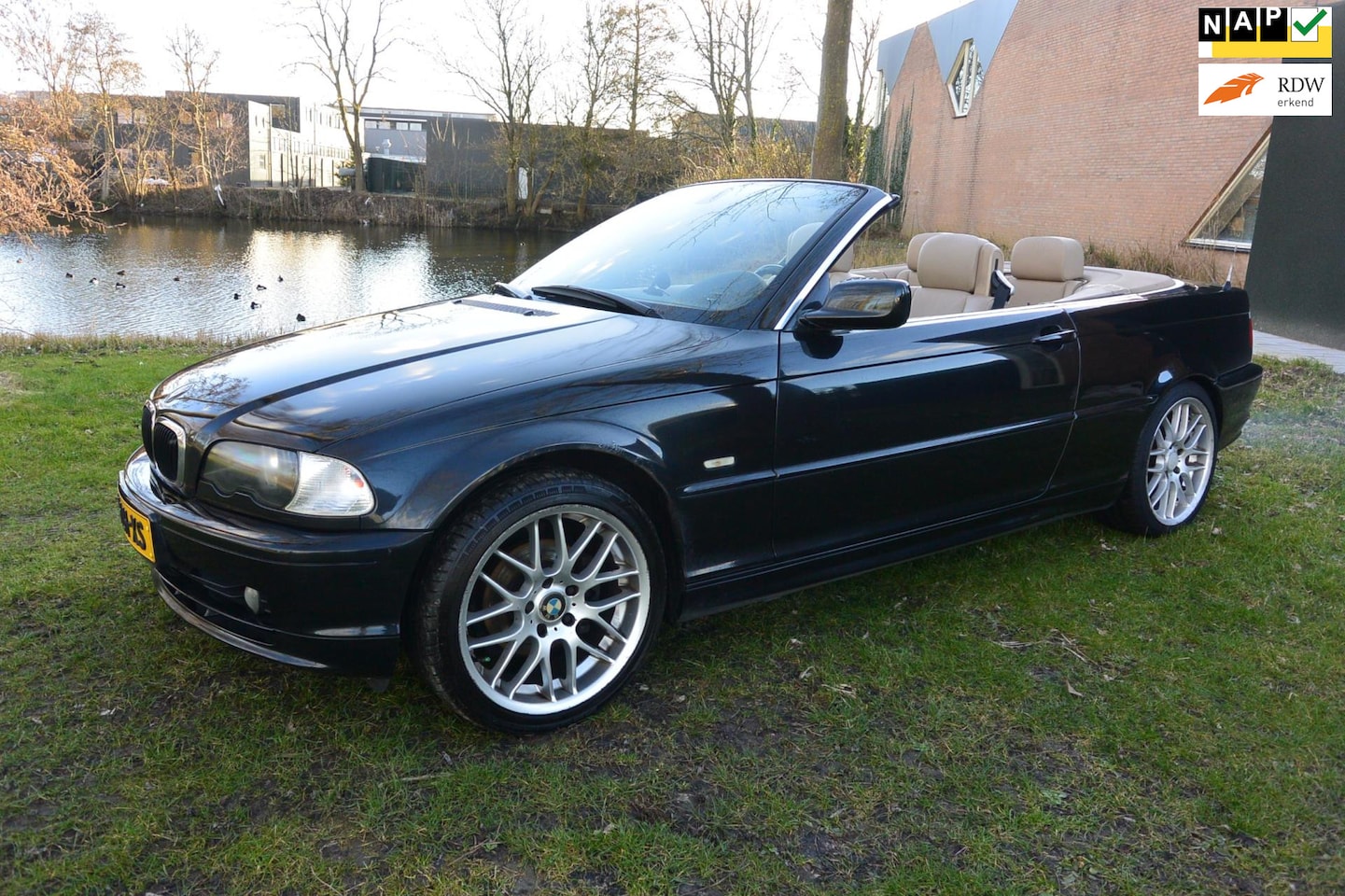 BMW 3-serie Cabrio - 318Ci Executive*airco*cruise*leer*parrot - AutoWereld.nl