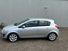 Opel Corsa - 1.2-16V Cosmo