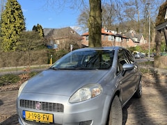 Fiat Grande Punto - 1.4 Active *Nieuwe APK*