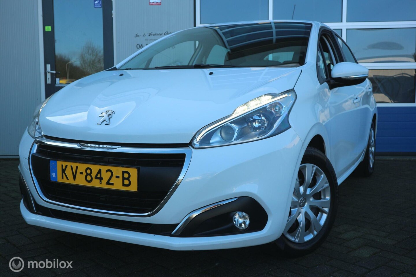 Peugeot 208 - 1.2 PureTech Blue Lion AIRCO/NAVIGATIE/CRUISE - AutoWereld.nl