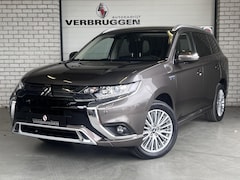 Mitsubishi Outlander - 2.4 PHEV Pure+ | Trekhaak | PDC V+A | Carplay | Camera | All-in rijklaarprijs