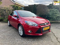 Ford Focus - 1.6 TI-VCT Titanium, ECC, PDC, Trekhaak, NAP, Nette auto