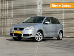 Volkswagen Polo - 1.4-16V COMFORTLINE AIRCO/LM VELGEN/AUTOMAAT APK 19-3-2026