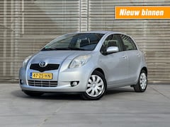 Toyota Yaris - 1.3 VVTi Sol MMT AIRCO/AUTOMAAT