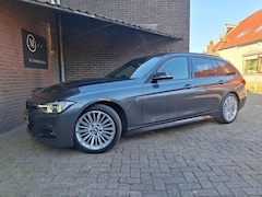 BMW 3-serie Touring - 320i M Sport Edition 184PK Auto. Panoramadak / Sport Remmen / Apple Car Play / Lederen Bek