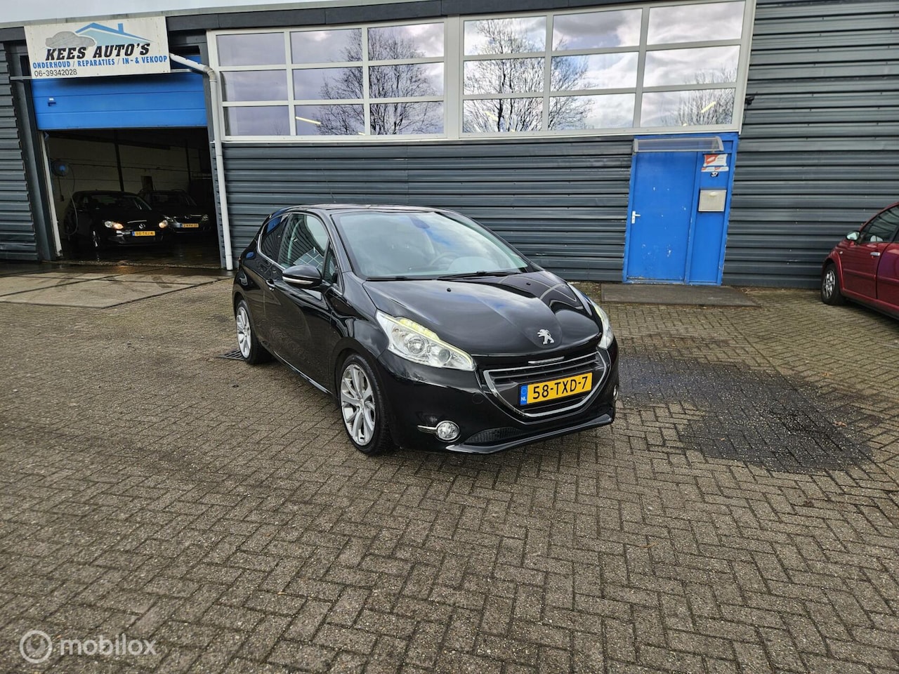 Peugeot 208 - 1.6 VTi Allure Half Leer,Navi, Stoelverwarming - AutoWereld.nl