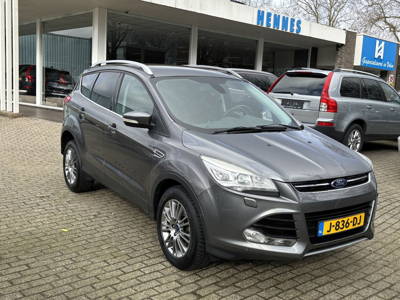 Ford Kuga - 1.6T 182pk Titanium 4WD Stoelverwarming - AutoWereld.nl