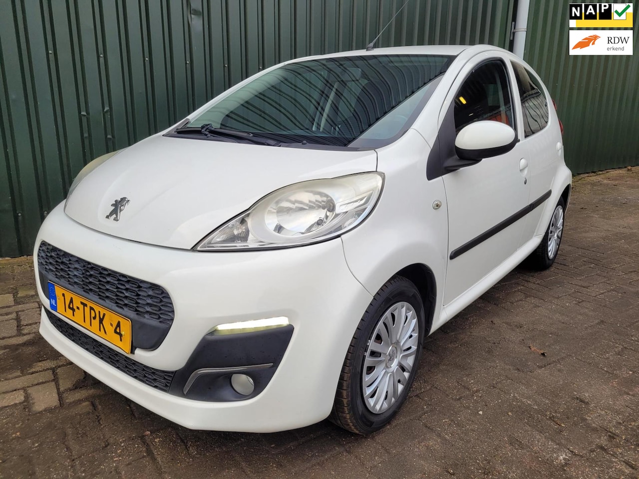 Peugeot 107 - 1.0 Active Airco 1e Eigenaar - AutoWereld.nl