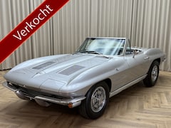 Chevrolet Corvette - C2 Sting Ray Cabriolet *4-Speed Manual* Incl. Hardtop / Sebring Silver / 327Cu / 5, 4 Lite