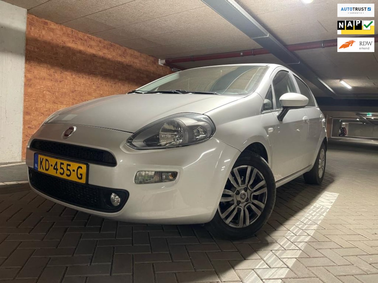 Fiat Punto Evo - 0.9 TwinAir Lounge 0.9 TwinAir Lounge - AutoWereld.nl