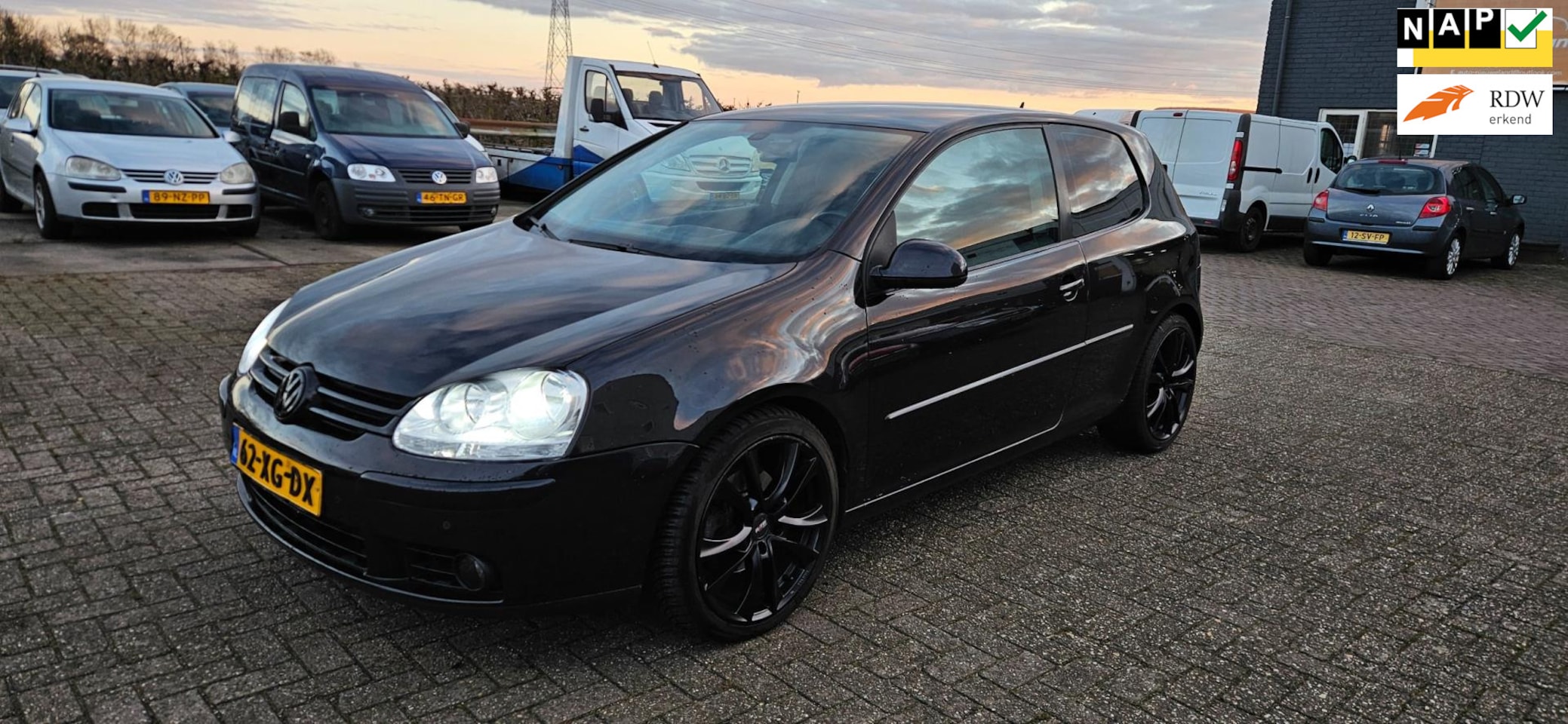 Volkswagen Golf - 1.4 TSI Sportline Automaat Black on Black - AutoWereld.nl