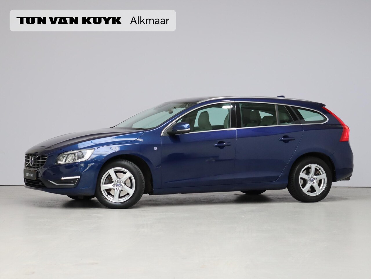 Volvo V60 - 2.0 T4 Aut. Ocean Race / Trekhaak / Stoelverwarming / Cruise control / Wit leder - AutoWereld.nl