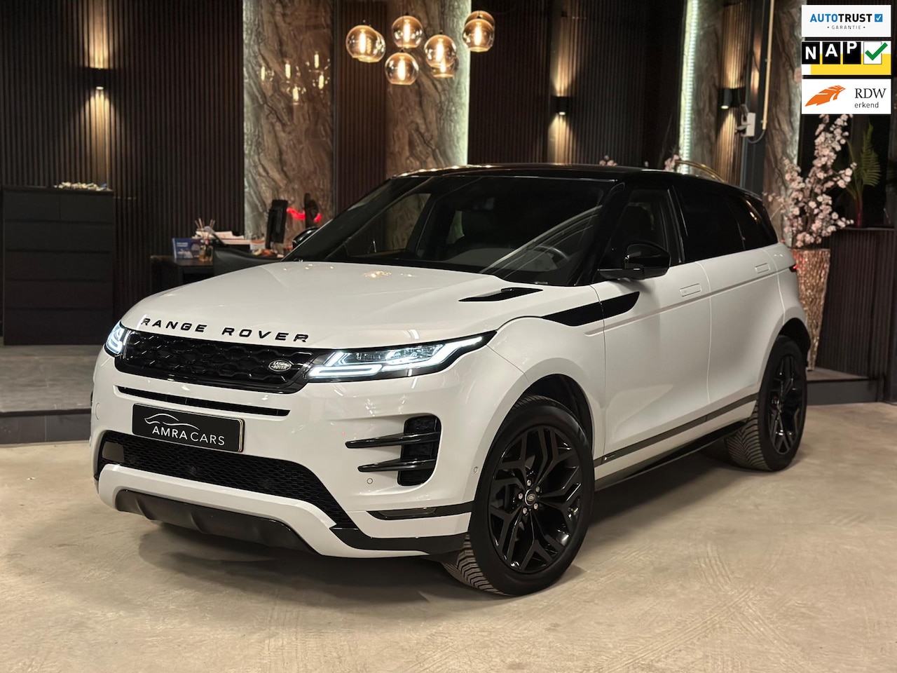 Land Rover Range Rover Evoque - 2.0 D240 R-Dynamic|PANO|FULL OPTION! - AutoWereld.nl