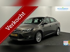 Ford Focus - 1.6 EcoBoost Titanium CRUISE ECC TREKHAAK LM