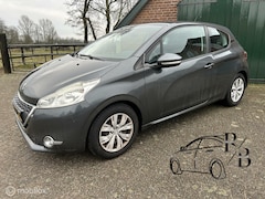 Peugeot 208 - 1.2 VTi Envy NIEUWE APK/NAVIGATIE/PARK SENS/AIRCO