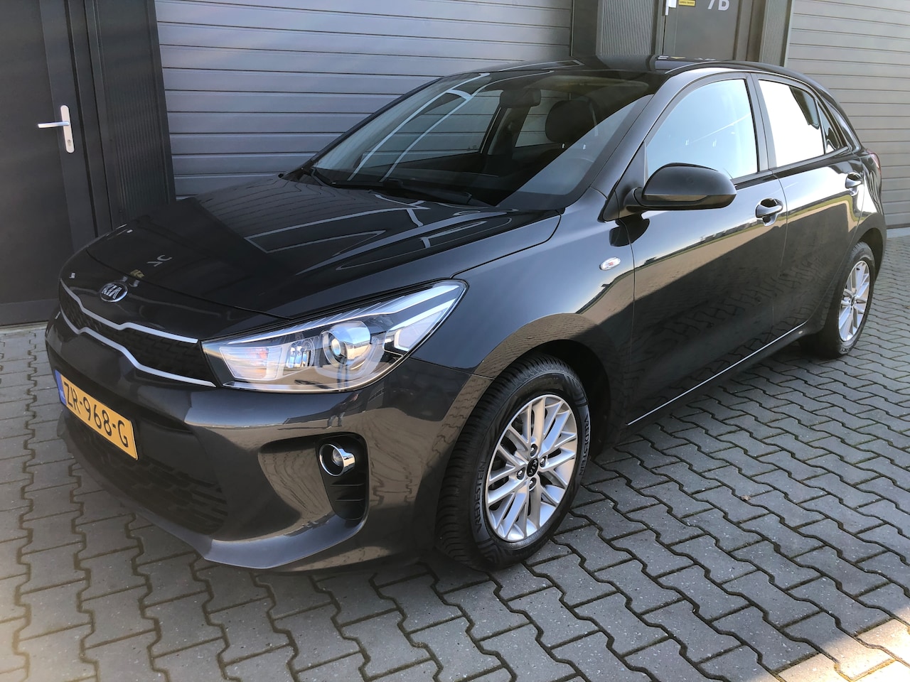 Kia Rio - 1.0 TGDI DynamicLine | Navigatie | Android/Apple Carplay | Camera | Airco | All season | - AutoWereld.nl