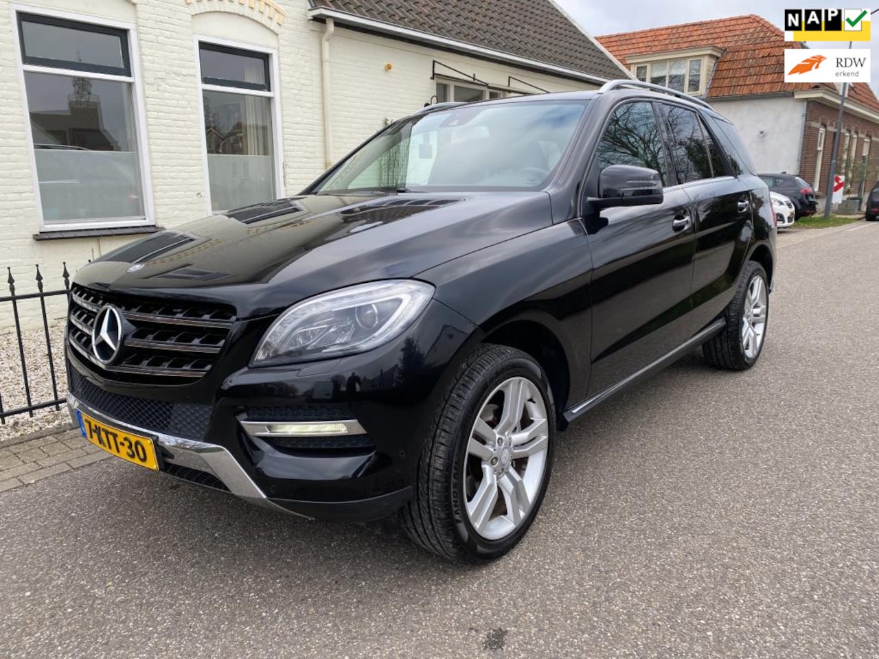 Mercedes-Benz M-klasse - 350 BlueTEC 350 BlueTEC,Aut7,Comand,Leer,Stoelverwarming. - AutoWereld.nl