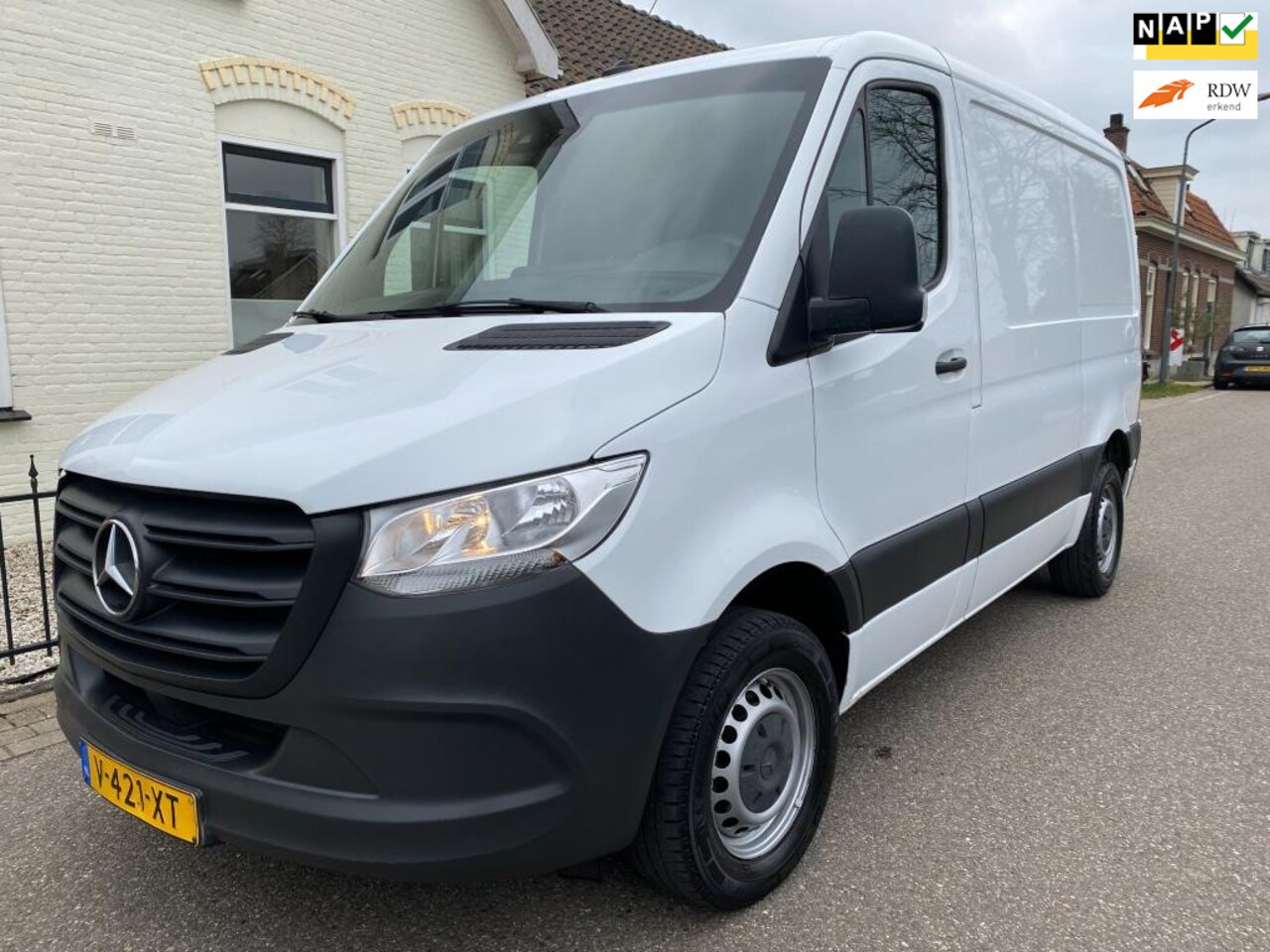 Mercedes-Benz Sprinter - 211 2.2 CDI L1H1 211 2.2 CDI L1H1,Trekhaak,Camera,3-Zits,NAP - AutoWereld.nl