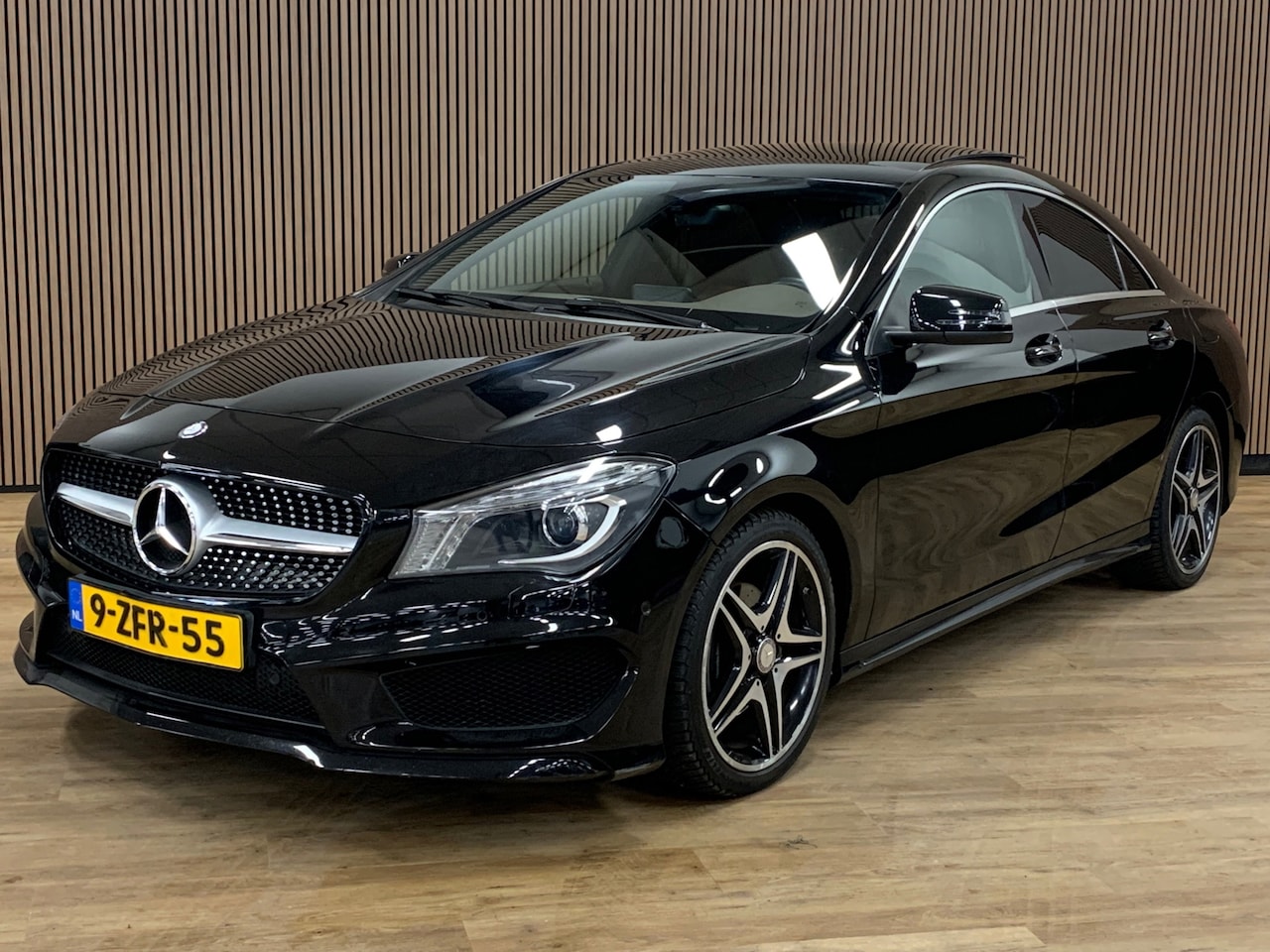 Mercedes-Benz CLA-Klasse - 200 Prestige|AMG|Automaat|Opendak|Camera| - AutoWereld.nl