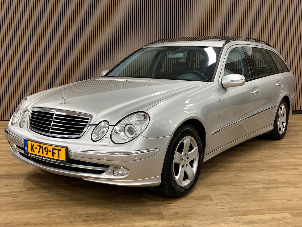 Mercedes-Benz E-klasse Combi - 320 Avantgarde|Youngtimer|Automaat|Navigatie| - AutoWereld.nl