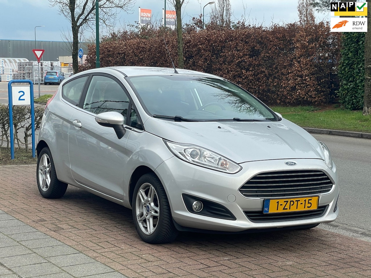 Ford Fiesta - 1.0 Titanium *Dlr. Onderhouden|82.533 KM NAP - AutoWereld.nl