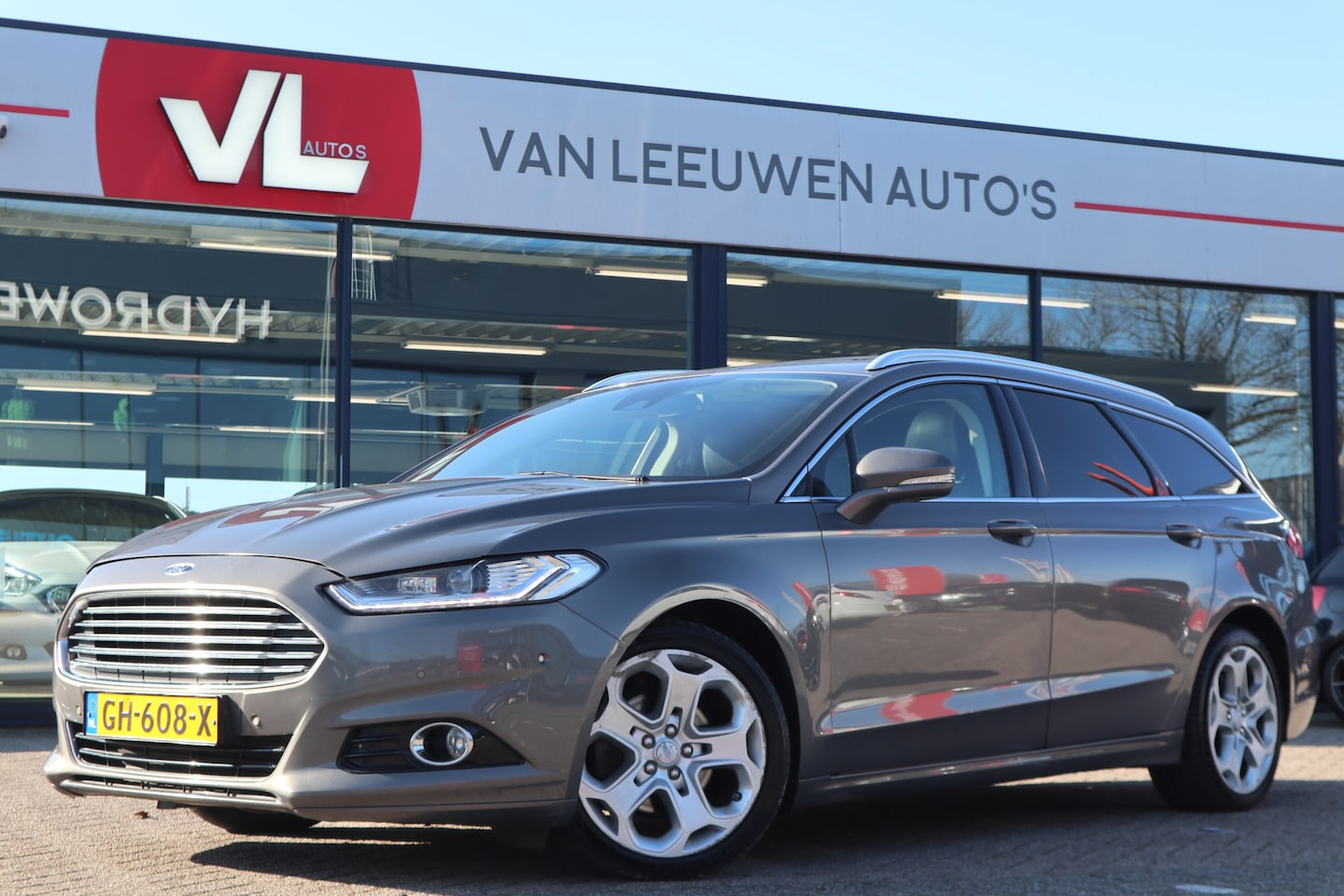 Ford Mondeo Wagon - 1.5 Titanium | Stoelverwarming | Cruise | Navigatie | - AutoWereld.nl