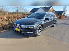 Volkswagen Passat Variant - 1.6 TDI Comfortline Business CLIMA/NAVI/PANO/DSG BJ 2018