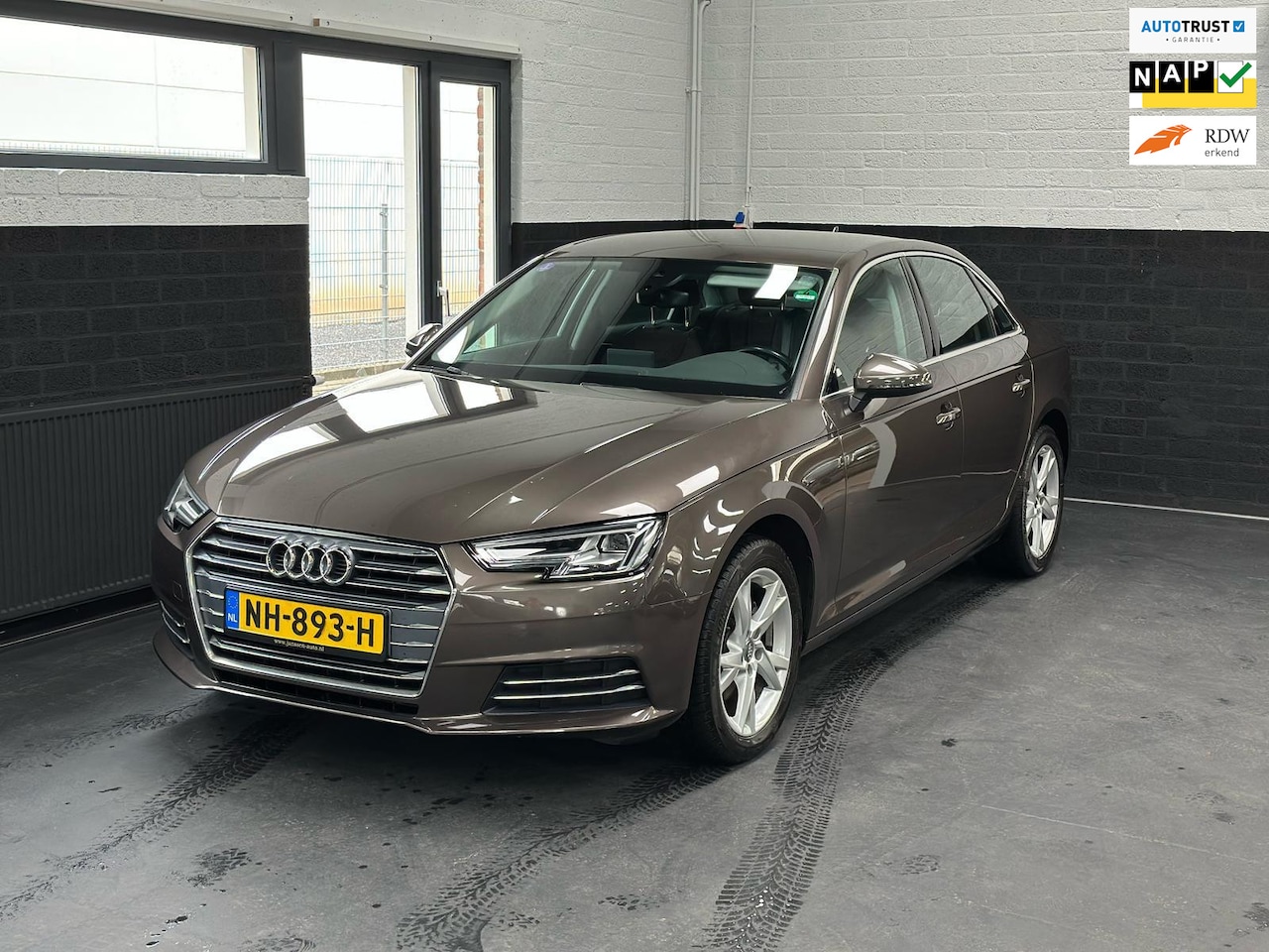 Audi A4 Limousine - 1.4 TFSI, Automaat, LeD, Sportstoelen, Navi, Entertainment, NL Auto - AutoWereld.nl