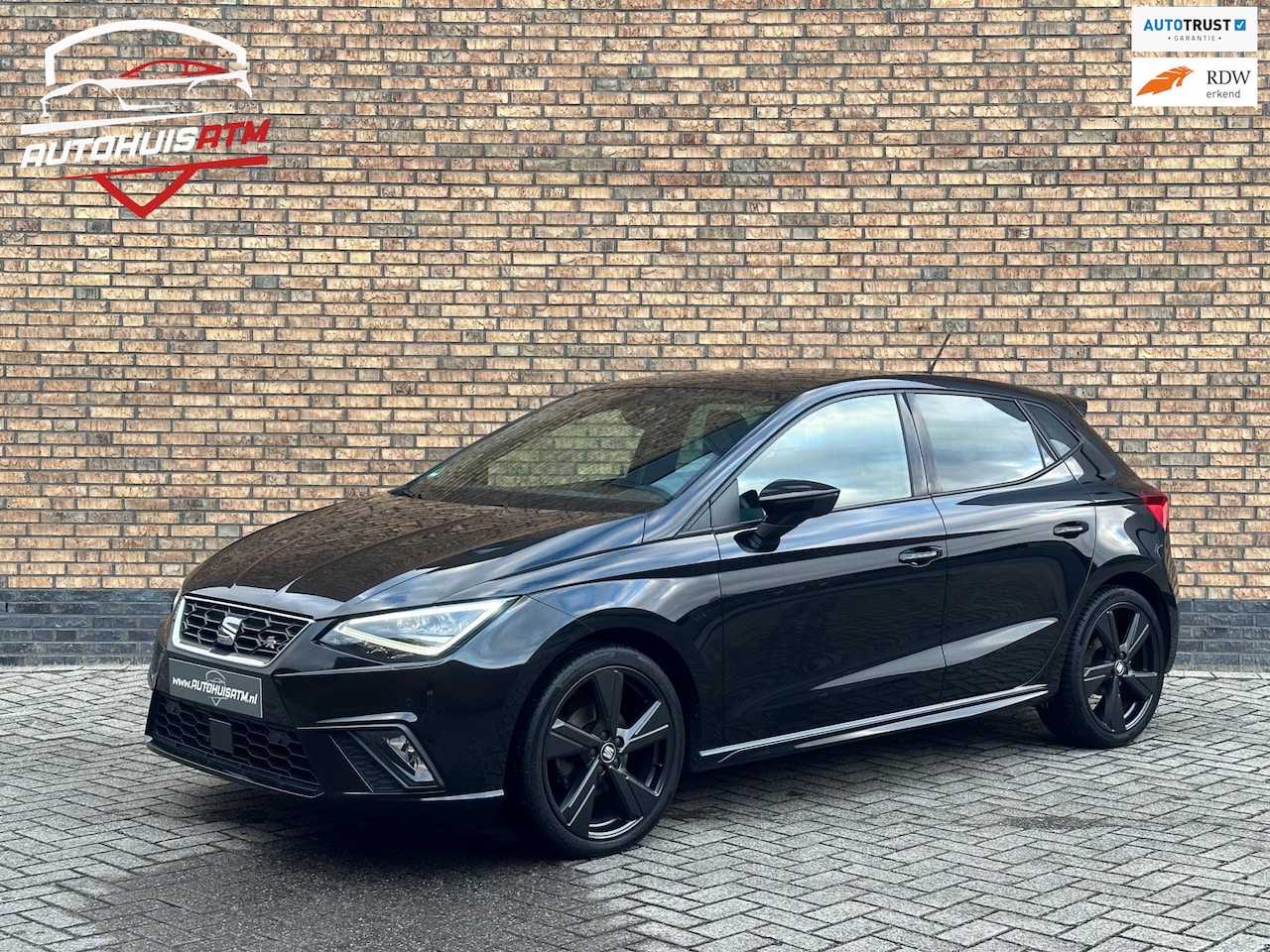 Seat Ibiza - 1.0 TSI FR Black Edition Cruise Beats Virtual Cam Led Stoelvw - AutoWereld.nl