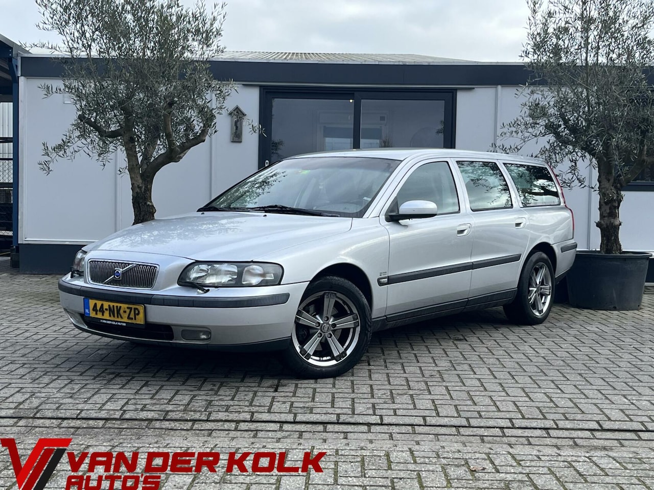 Volvo V70 - 2.4 Comfort Line 2.4 Comfort Line - AutoWereld.nl