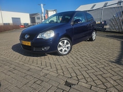 Volkswagen Polo - 1.2 Easyline#Airco#Stoelvewarm#Apk