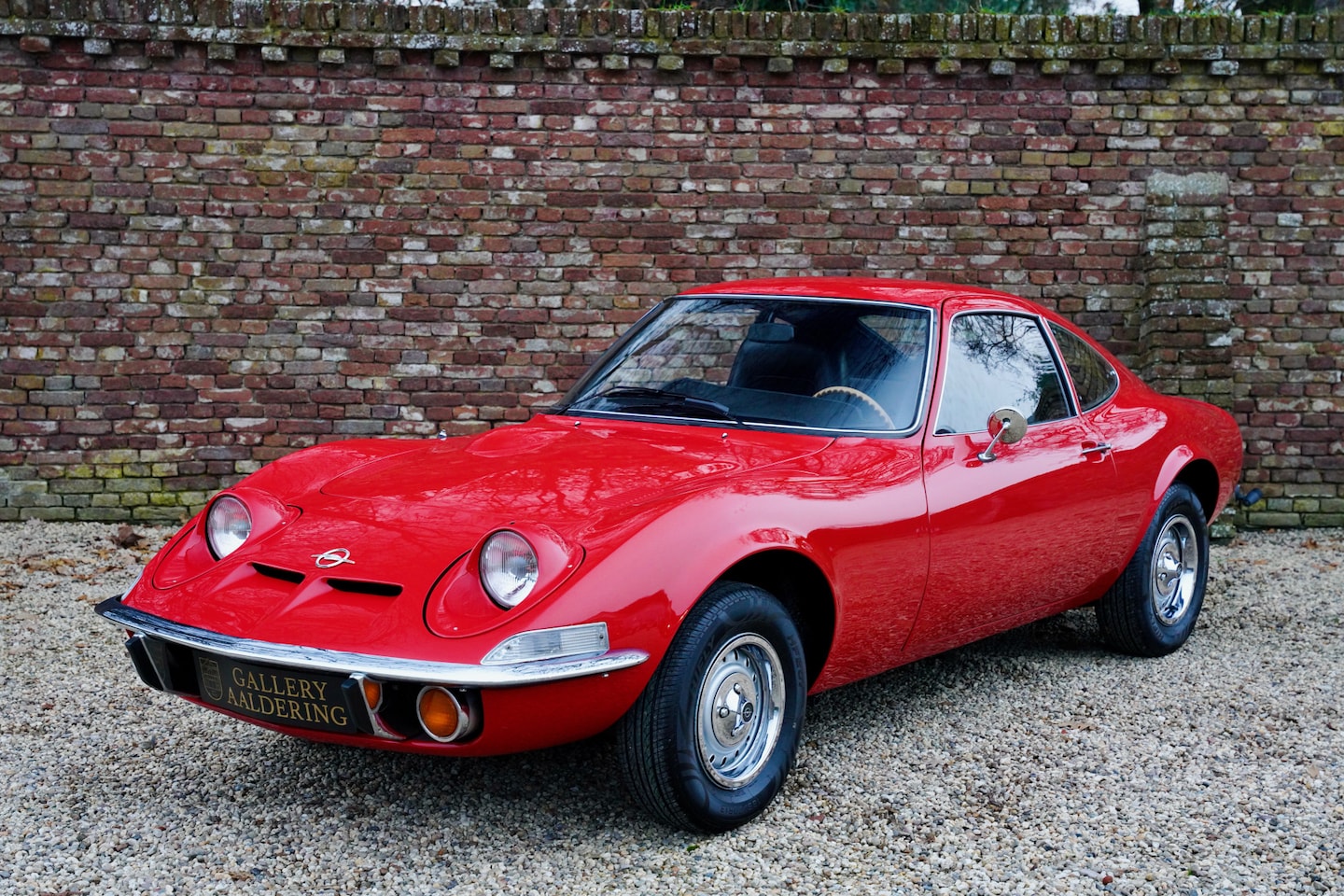 Opel GT - 1900 Restored condition, Finished in "Flame Red" with black vinyl and fabric upholstery, B - AutoWereld.nl