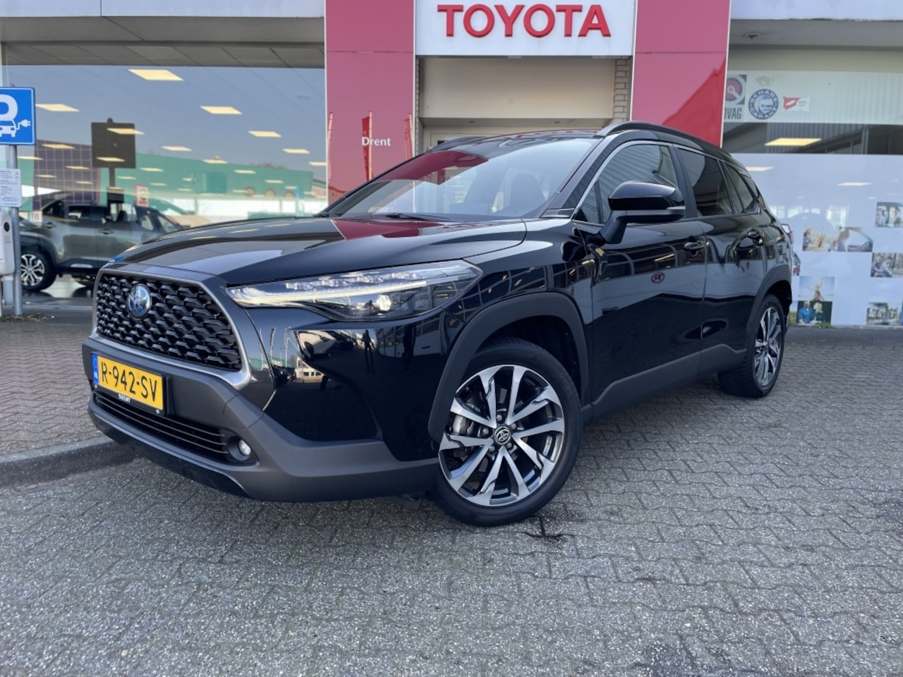 Toyota Corolla Cross - Hybrid 200 Dynamic | Navi | Apple CarPlay Android Auto | Adaptiv - AutoWereld.nl