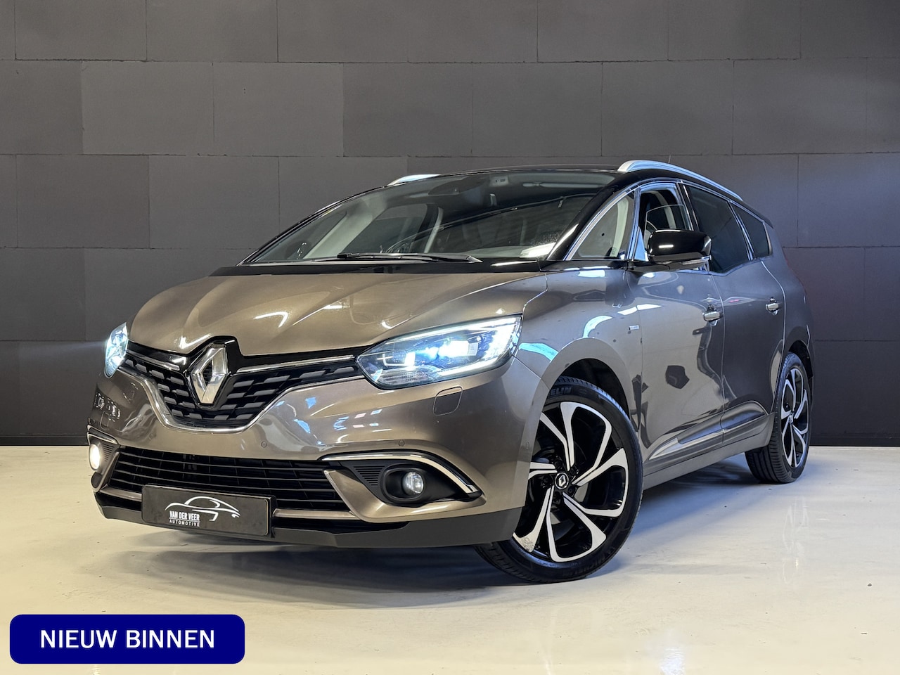 Renault Grand Scénic - 1.2 TCe Bose 132PK | Navi | Keyless | Afn. trekhaak | Full LED | Dealer onderhouden - AutoWereld.nl