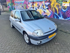 Renault Clio - 1.4 mtv super nette auto geheel onderhoud aanwezig geen 2de zo netjes moet gezien worden