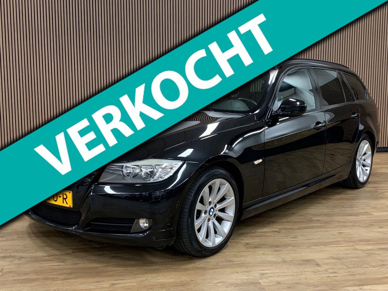 BMW 3-serie Touring - 320i|Navigatie|Climate Control|Leder| - AutoWereld.nl