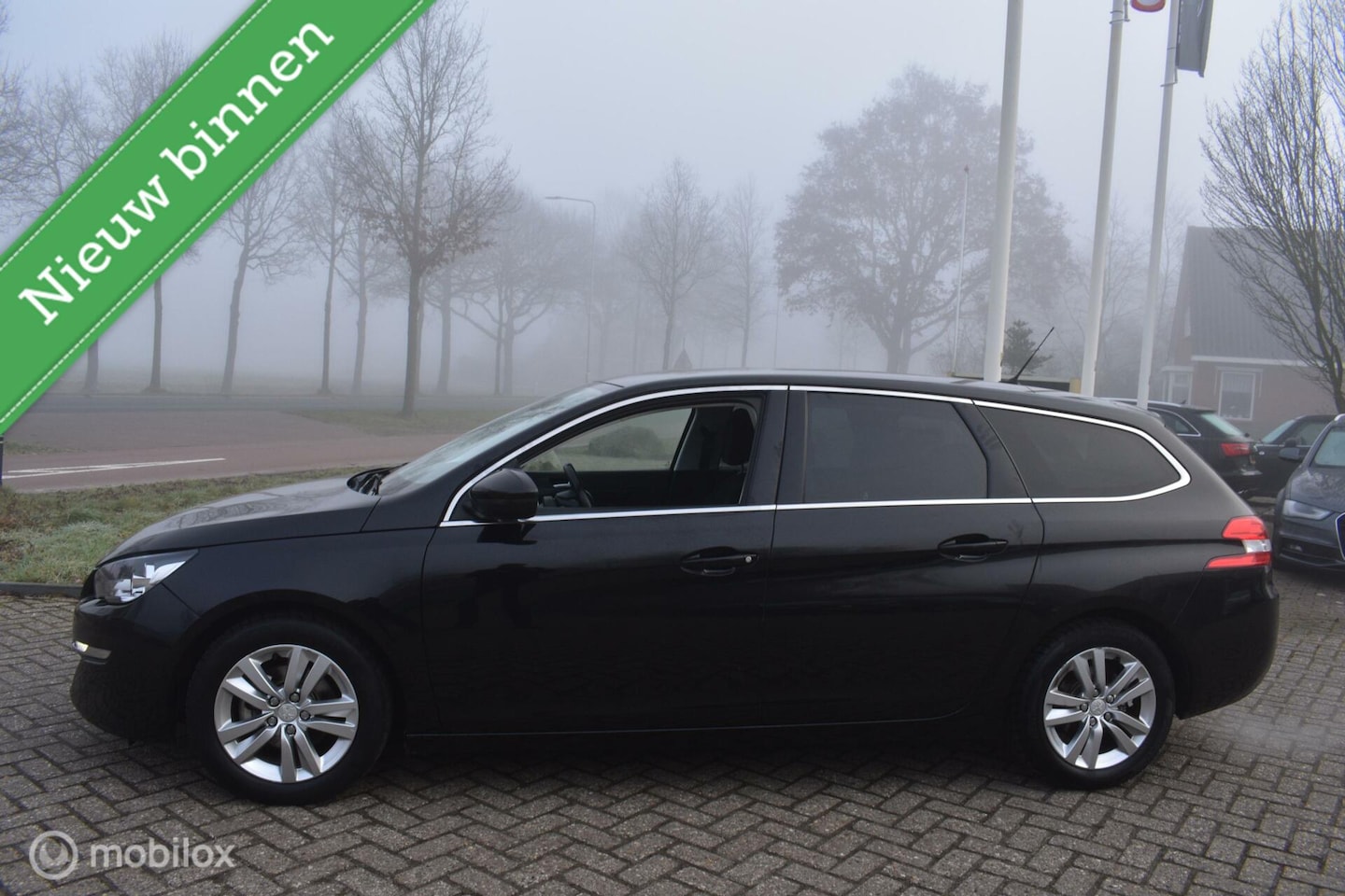 Peugeot 308 SW - 1.6 BlueHDI Active 2015 Navi|Cruise|Clima! - AutoWereld.nl